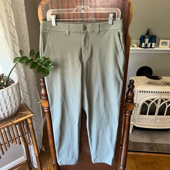 Lululemon Commission Pants M5A73S Tapered Green Mens Sz 30 29” inseam - Picture 1 of 7